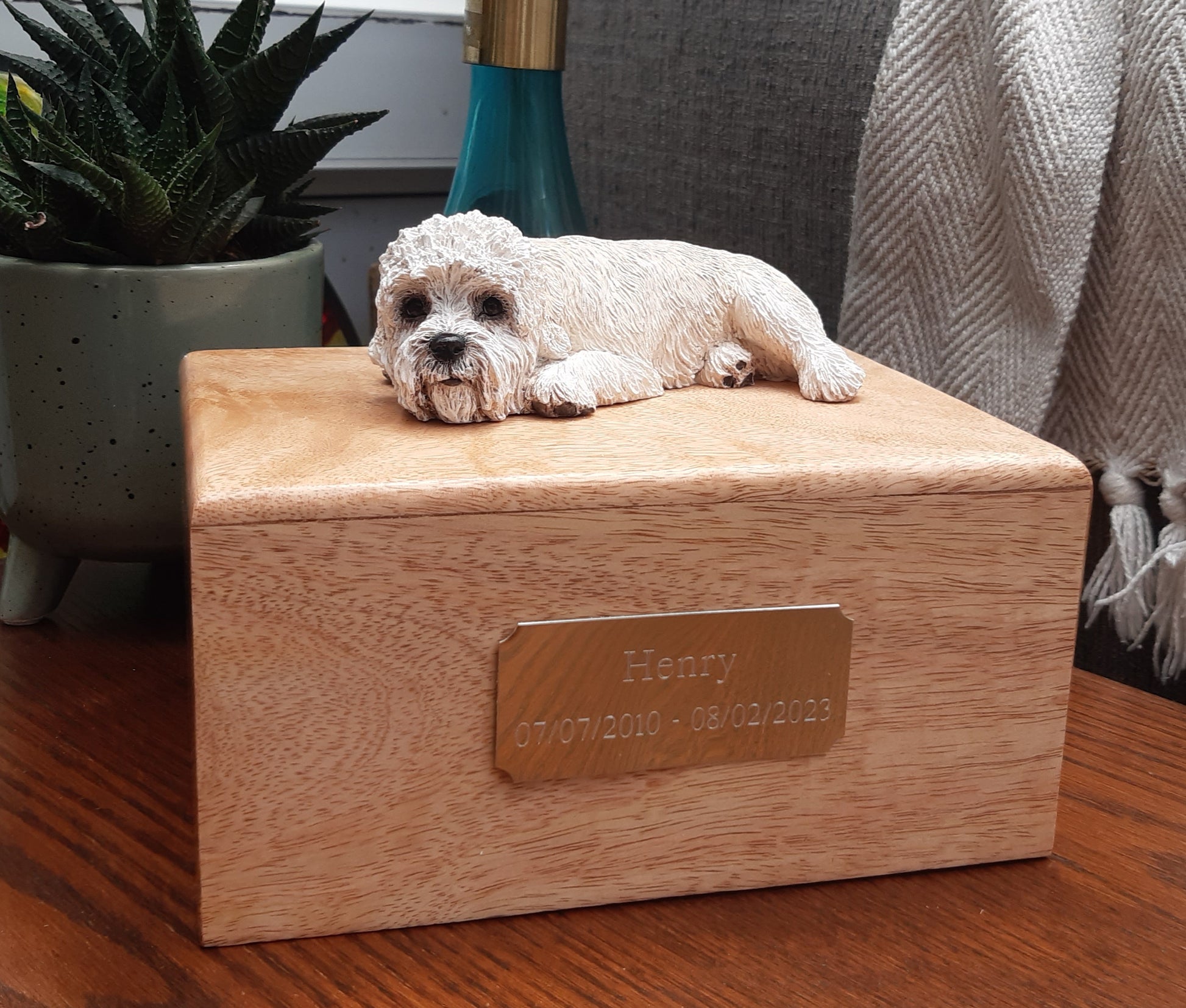 Mustard dandie dinmont terrier dog statue of wooden cremation casket urn